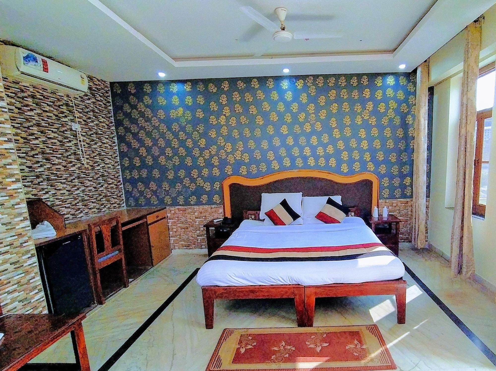 Swaraj Resorts Bharatpur Exteriör bild