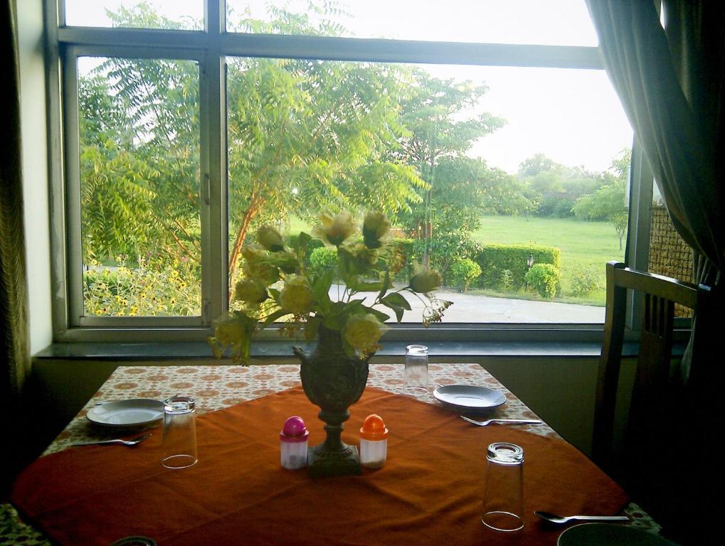 Swaraj Resorts Bharatpur Exteriör bild