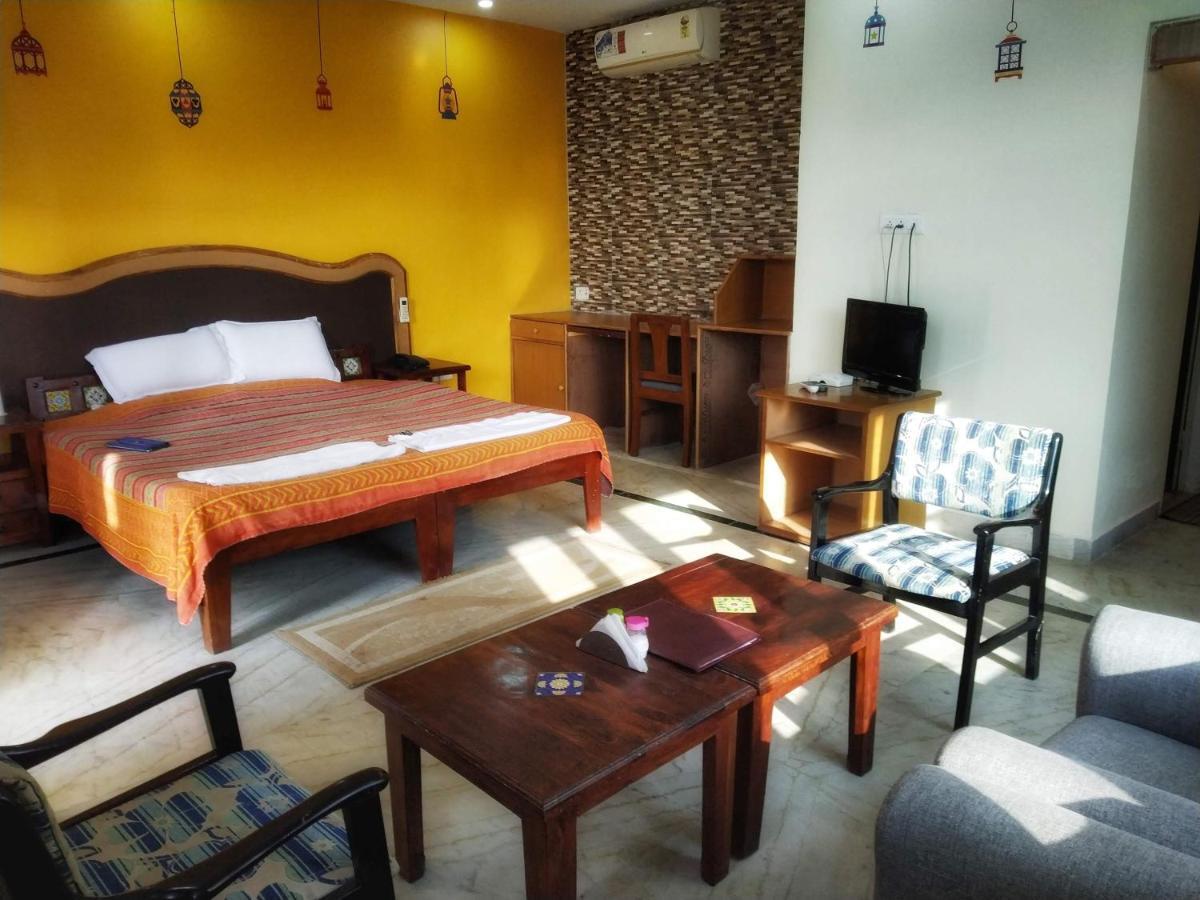 Swaraj Resorts Bharatpur Exteriör bild