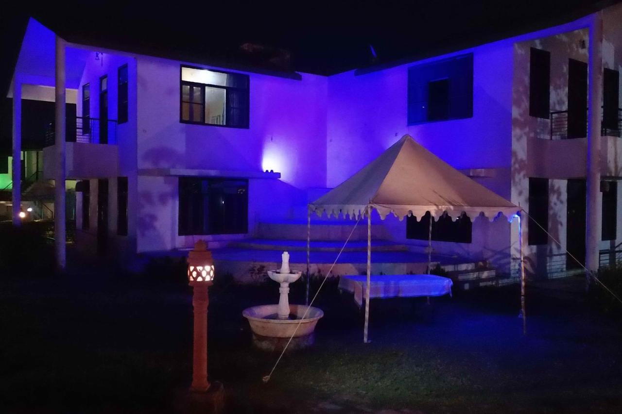 Swaraj Resorts Bharatpur Exteriör bild