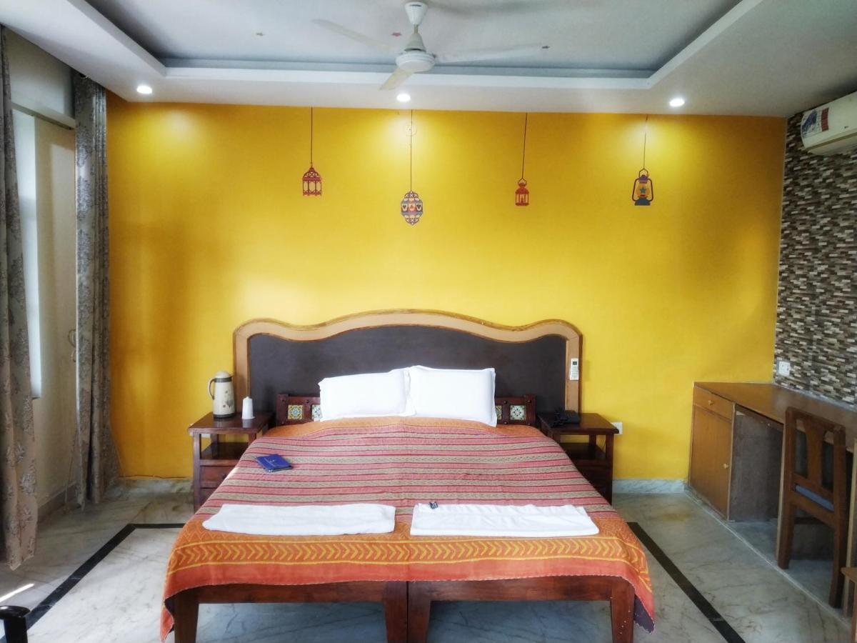 Swaraj Resorts Bharatpur Exteriör bild