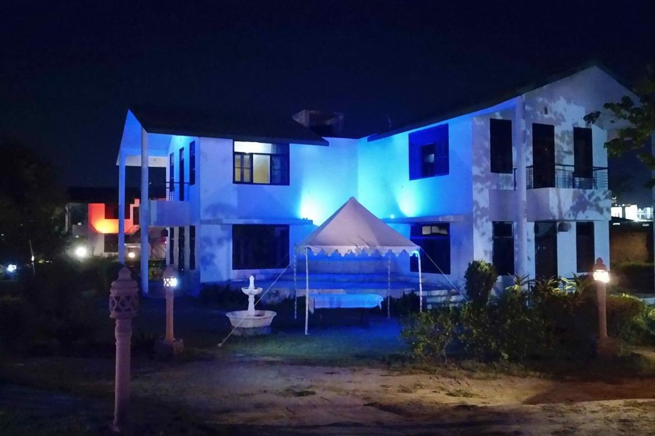 Swaraj Resorts Bharatpur Exteriör bild