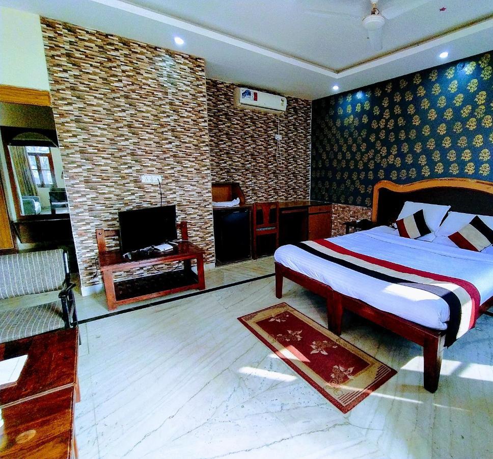 Swaraj Resorts Bharatpur Exteriör bild