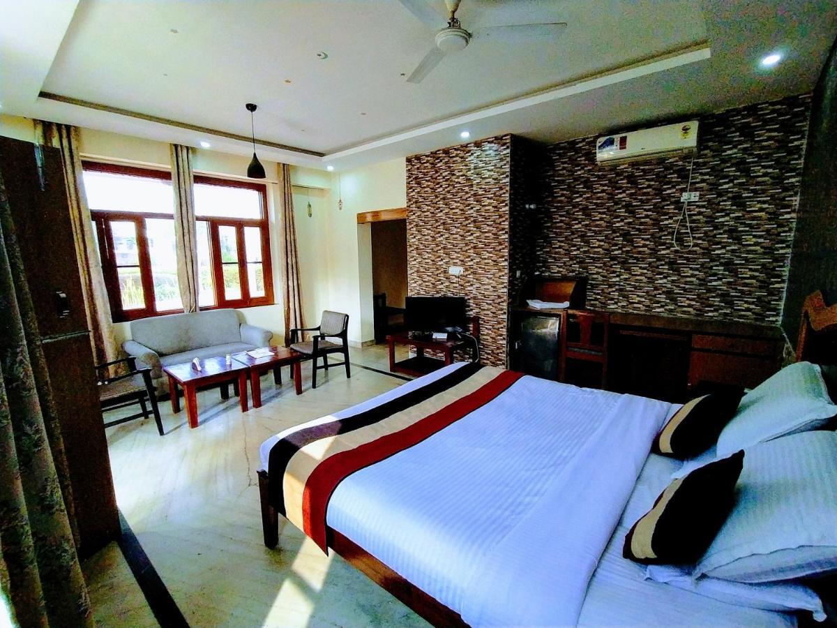 Swaraj Resorts Bharatpur Exteriör bild