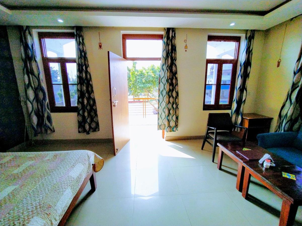 Swaraj Resorts Bharatpur Exteriör bild